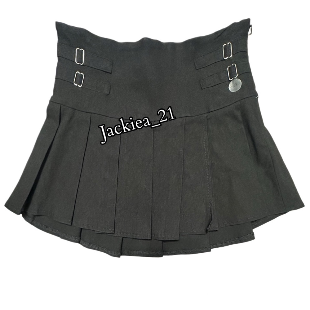 💙❤️ Stylish Black Pleated Skirt size XS